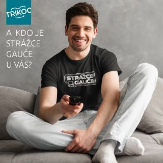 A kdo střeží gauč u vás doma? Pokud pro něj nemáte dárek, tak máme tip na toto tričko, které to vše podtrhne a u stromečku...